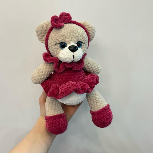 Мишка в малиновом платье игрушка