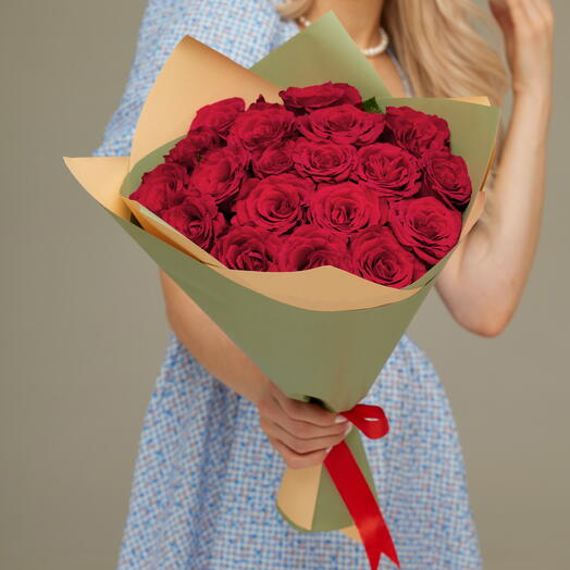Ramo de 19 rosas rojas de FMART Polezha