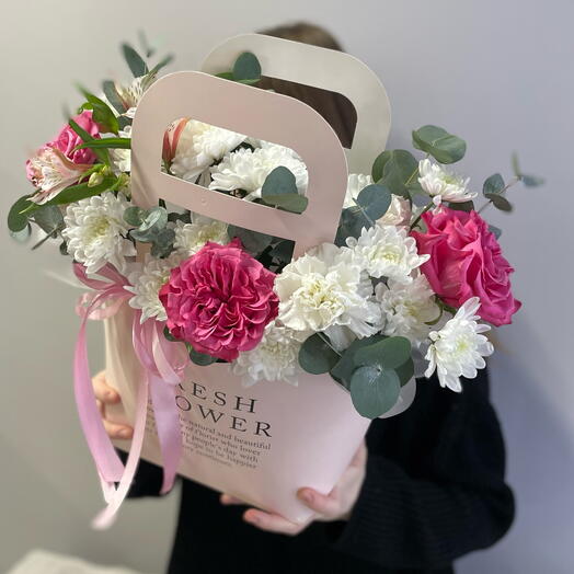 Корзина «Яркая жизнь»