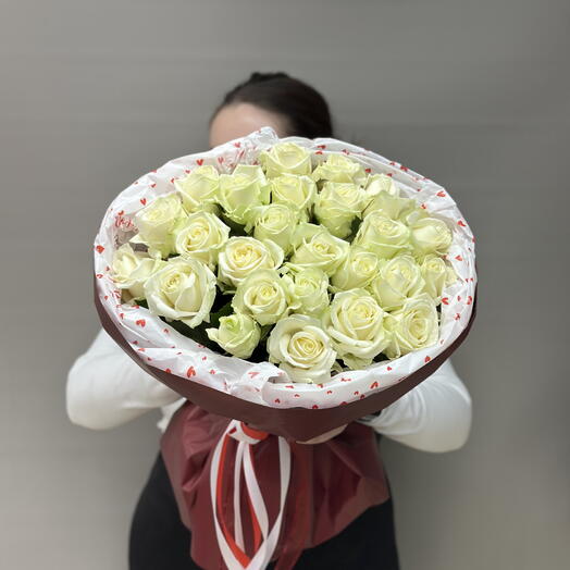 25 белых роз с любовью