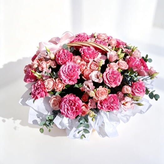 Корзина с розами🌹