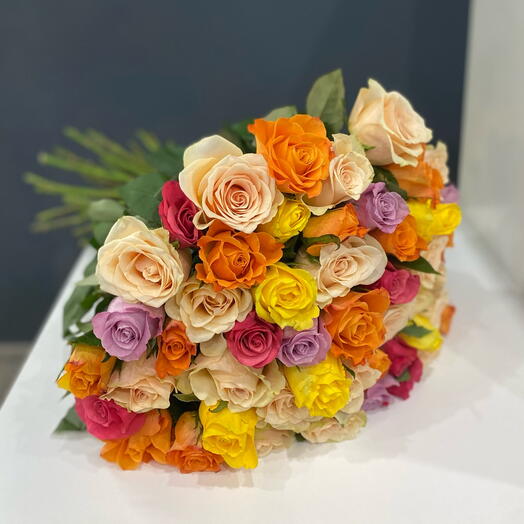 Букет из 51 розы микс