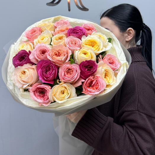 Букет из 25 пионовидных роз