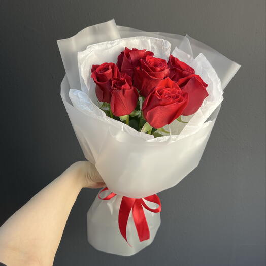 Красный моно из 7роз