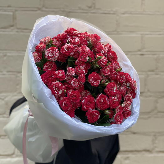 Букет из кустовых роз для любимой