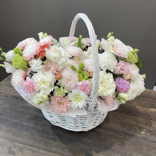 Корзина с цветами нежная🌸