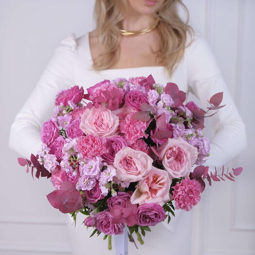 Букет "Rosy Glow"