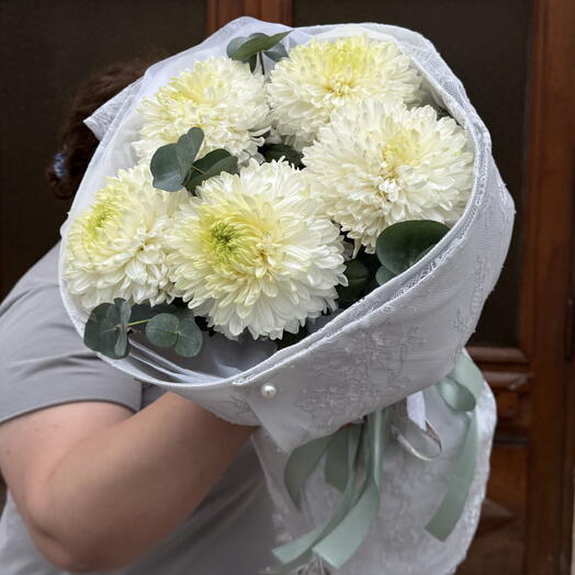 Хризантема в кружеве