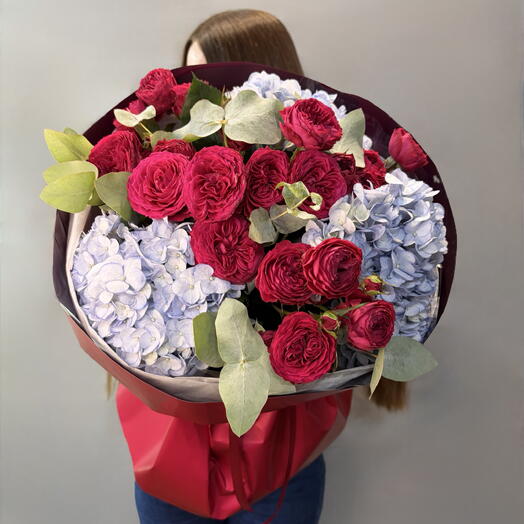 Гортензии и Розы | 🌹Большой букет из Голубых Гортензий и Малиновых Роз🌹