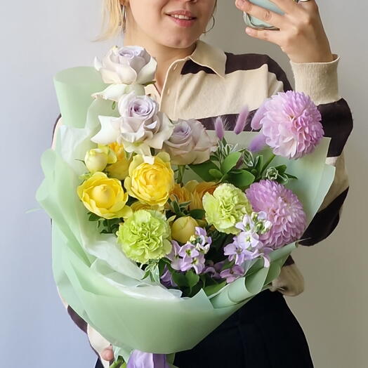 Нежный букет с Далиями🌿