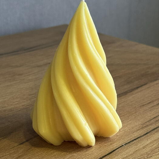 Свеча ручной работы «Спиральное настроение» 💛🌀