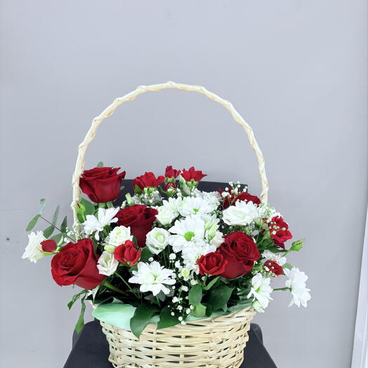 Композиция в корзине