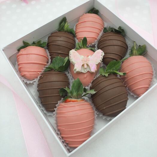 Набор клубники в шоколаде "Романтический сад" 9 шт