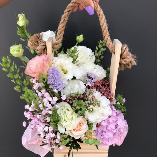 Flores en un cajón ecológico
