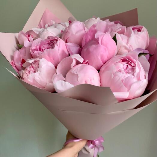 Bouquet of 15 peonies by Sarah Bernhardt