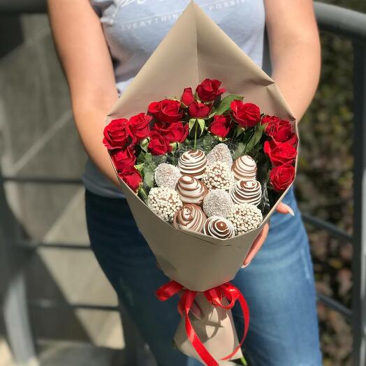 Комплимент с кустовыми розами
