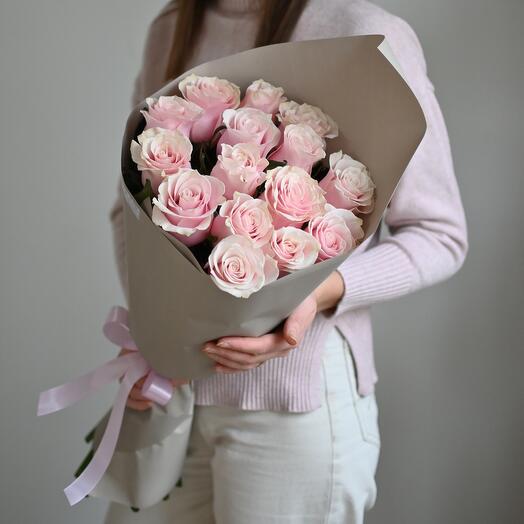 15 импортных розовых роз