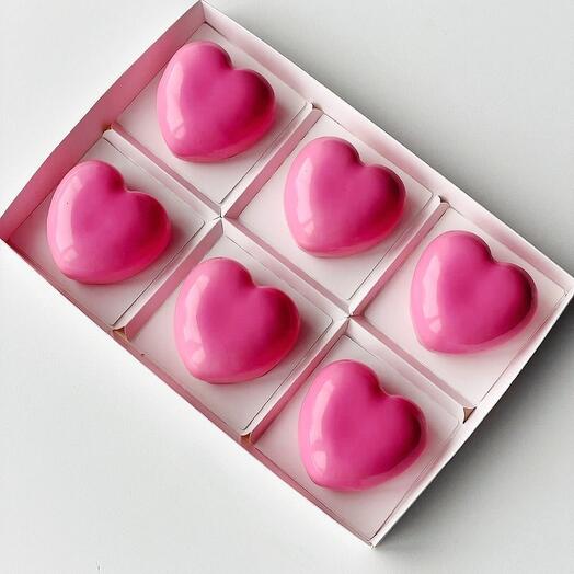 Муссовые пирожные розовые сердечки