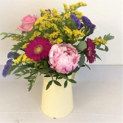 Seasonal flowers in the vase or Jar
