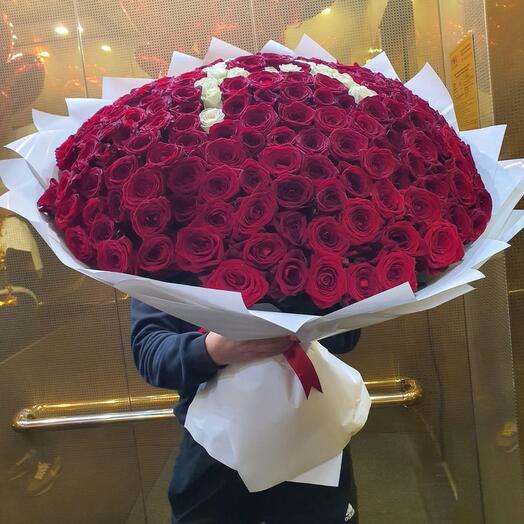 The beauty of 201 roses