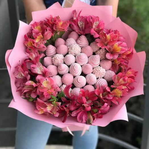 Клубника 🍓 в шоколаде и альстромерия