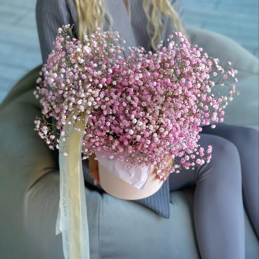 Розовая гипсофила в шляпной коробке 💕
