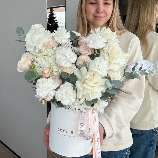 Композиция White M