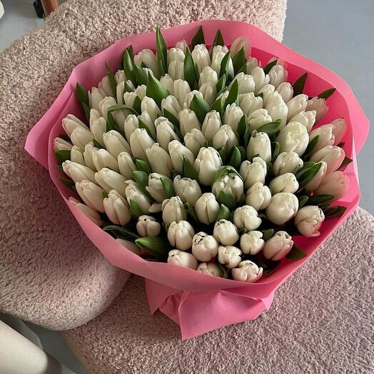 Bouquet of tulips