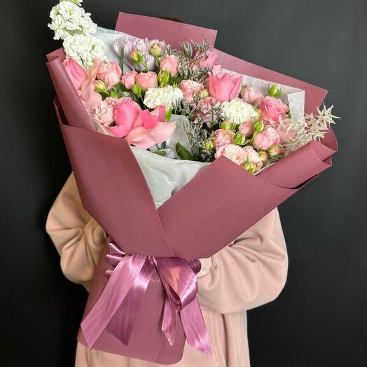 Букет с маттиолой