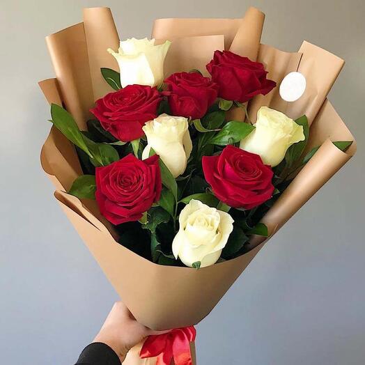 Букет микс из 9 роз
