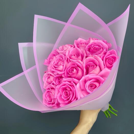 Розы розовые Кения 15 шт