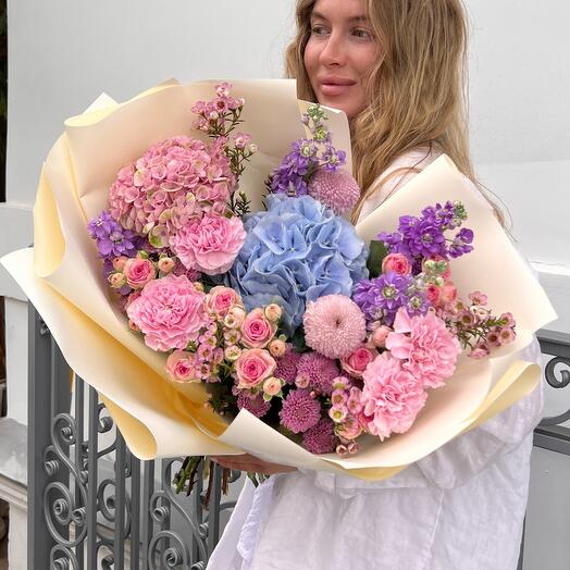 Original bouquet with hydrangeas, mattiola, bush roses and chamelacium