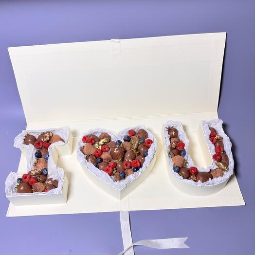 Клубника в шоколаде  в наборе I love you LUX трюфельное наслаждение