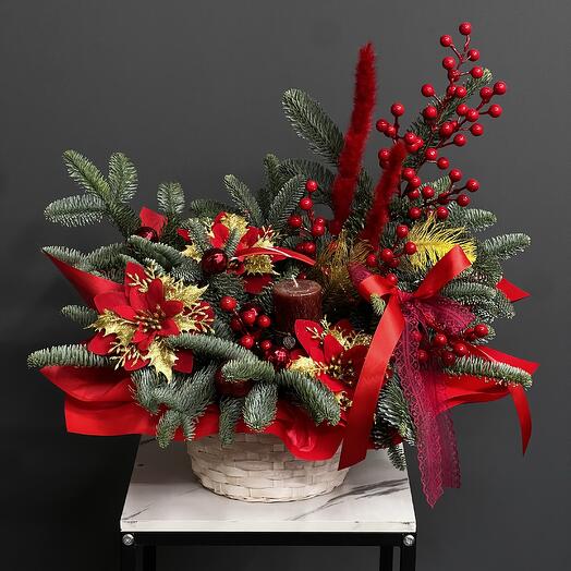 Новогодняя композиция «Морозные ягоды»