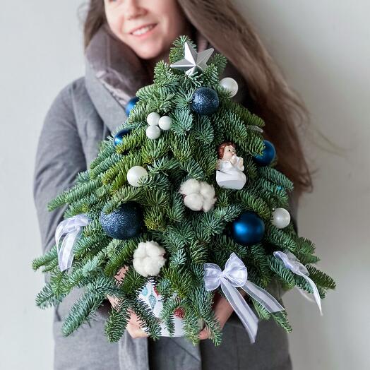 Елка царская с ангелом