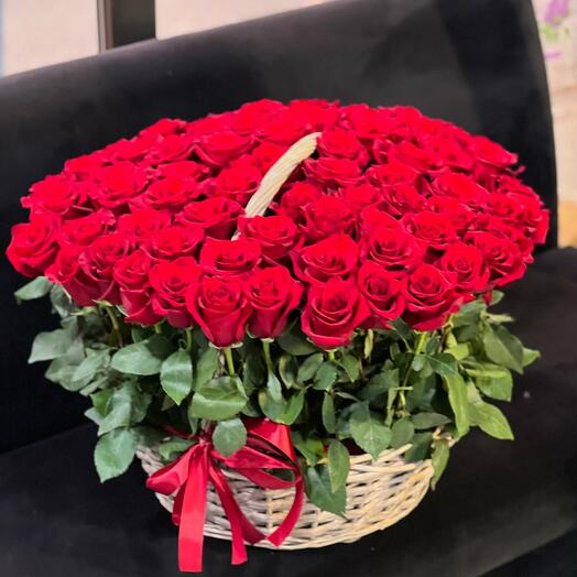 81 Red Rose Basket