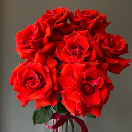 Ramo de 7 rosas francesas rojas