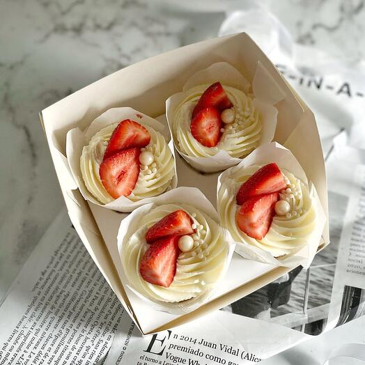 Набор ассорти капкейков в подарок