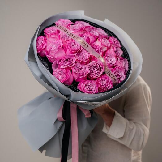 Прекрасный букет из 25 голландских роз