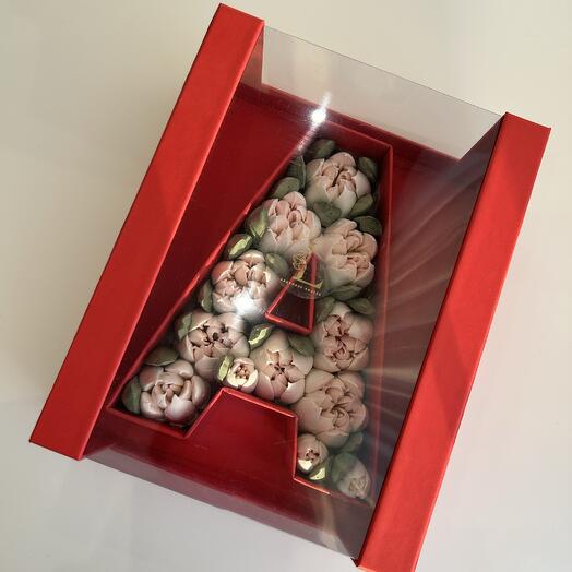 Буква из зефира