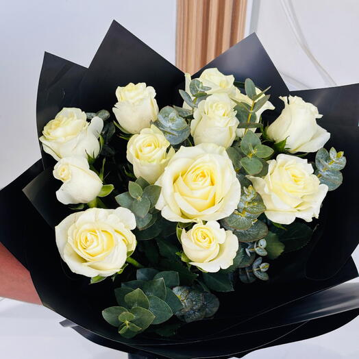 Posy Parade: 15 White Roses with Seasonal Greens