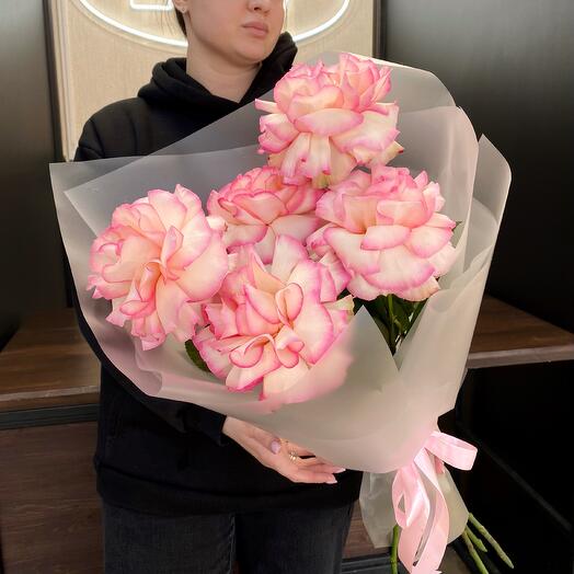 Ramo con delicada rosa francesa Esperance🩷
