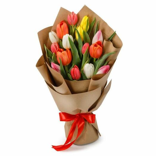 Букет из 15 тюльпанов