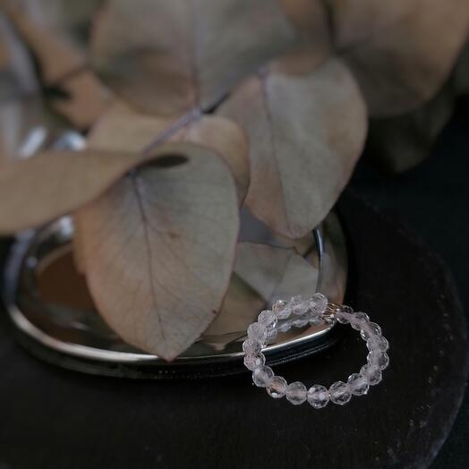 Кольцо из прозрачного кварца