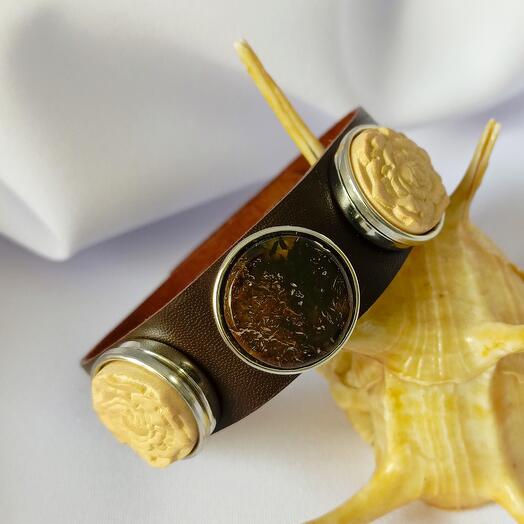 Браслет с комплектом сменных кнопок 02