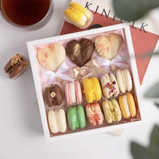 Набор с муссовыми десертами