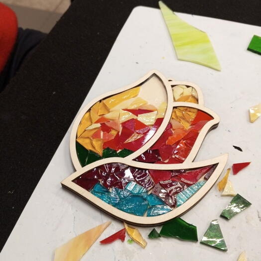 Подарочный сертификат «Мастер-класс Интерьерный предмет в технике мозаика» (1 час, 1 человек)