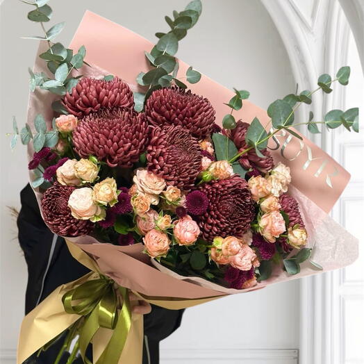 Букет с хризантемами Бигуди и кустовыми розами , осенний букет😊