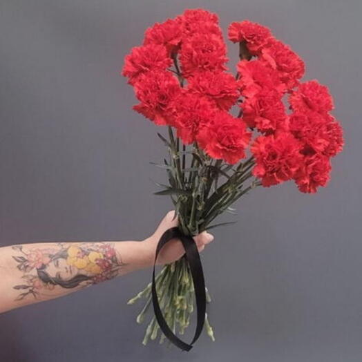 20 Красных Гвоздик (траур)