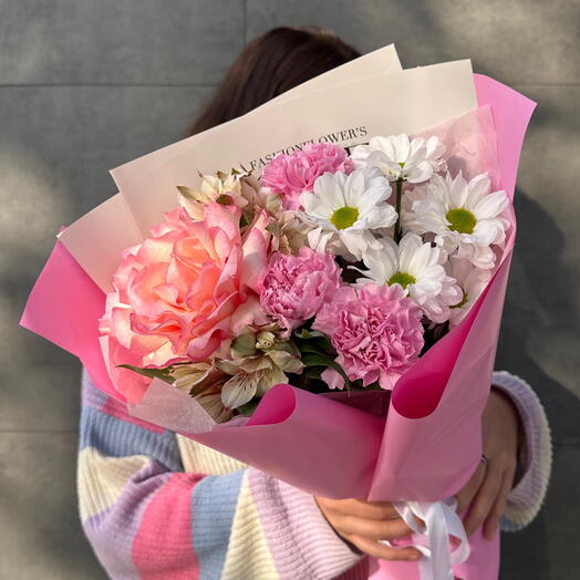 Cutie con rosa calada